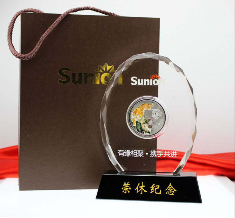 水晶鑲銀幣擺件